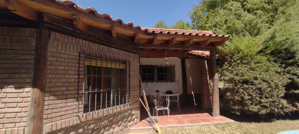 Terreno 6.800 m2 y vivienda