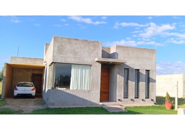 Terreno con Vivienda 3 Habitaciones B° Lindos Pagos Tunuyan Mendoza